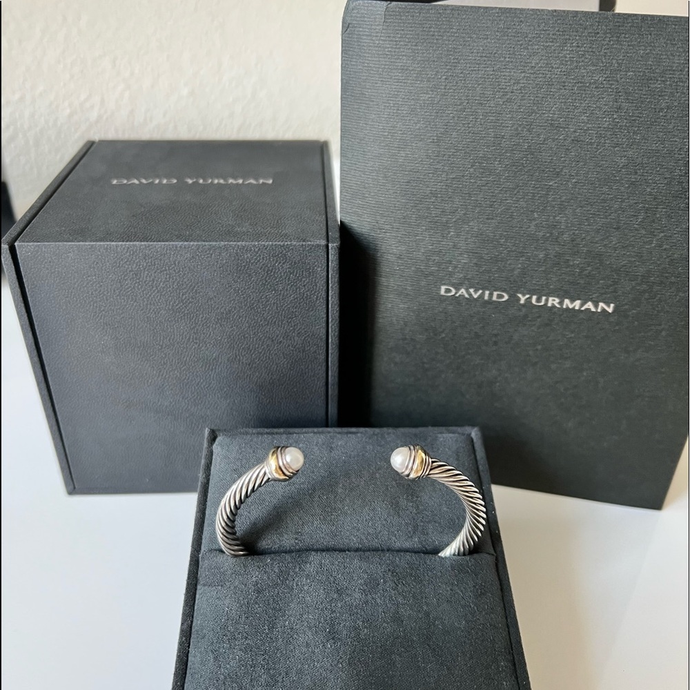 David Yurman Cable Classic Bracelet with Pearls and 14k Yellow Gold 5mm, size M